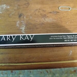 Mary Kay Brow Liner in Brunette NIB